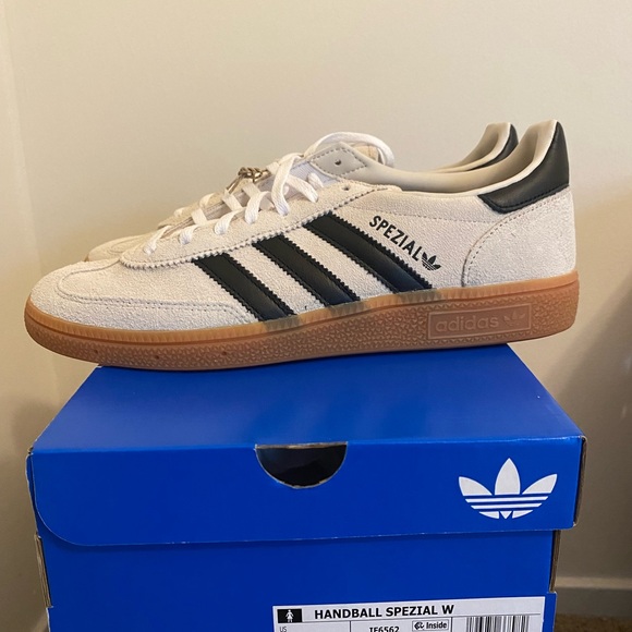 Womens Adidas Spezial Cream and Black Sneakers Sz 9 & 12 - Picture 1 of 7